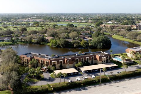 Copropriété à vendre à Palm Beach Gardens, Floride: 2 chambres, 140.38 m2 № 1939942 - photo 2