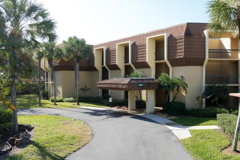 Copropriété à vendre à Palm Beach Gardens, Floride: 2 chambres, 140.38 m2 № 1939942 - photo 1