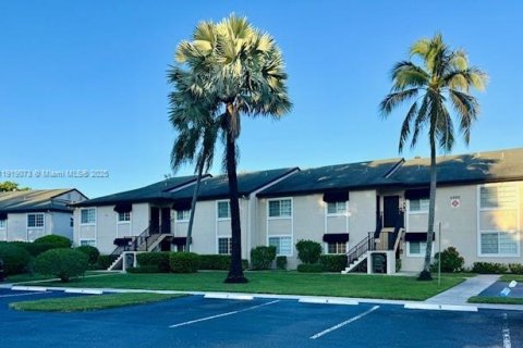Condo in Deerfield Beach, Florida, 2 bedrooms  № 1974496 - photo 26