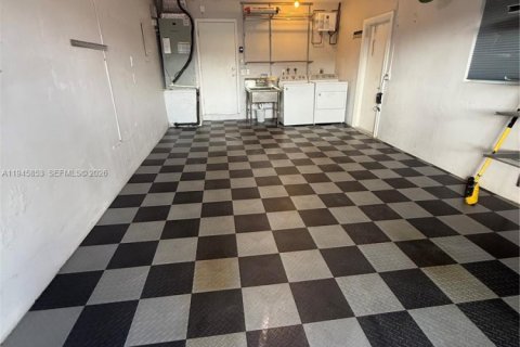 Villa ou maison à louer à Dania Beach, Floride: 2 chambres, 113.99 m2 № 2002143 - photo 12