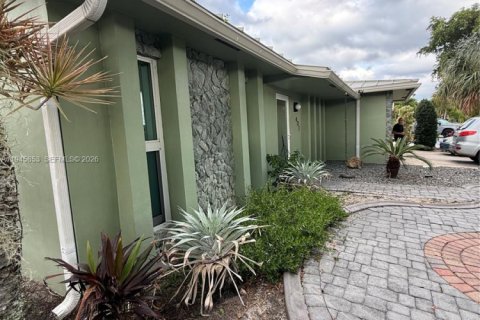 Villa ou maison à louer à Dania Beach, Floride: 2 chambres, 113.99 m2 № 2002143 - photo 16
