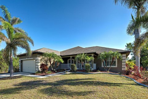 Villa ou maison à vendre à Port Charlotte, Floride: 3 chambres, 189.06 m2 № 1614272 - photo 2