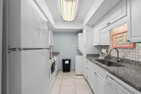 Condo in Saint Augustine, Florida, 2 bedrooms № 2132355 - photo 13