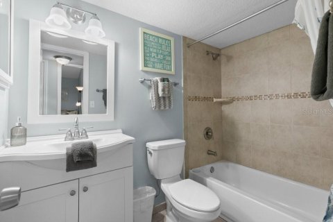 Condo in Saint Augustine, Florida, 2 bedrooms № 2132355 - photo 20