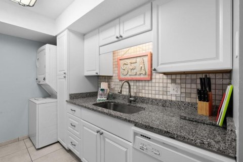 Condo in Saint Augustine, Florida, 2 bedrooms № 2132355 - photo 14