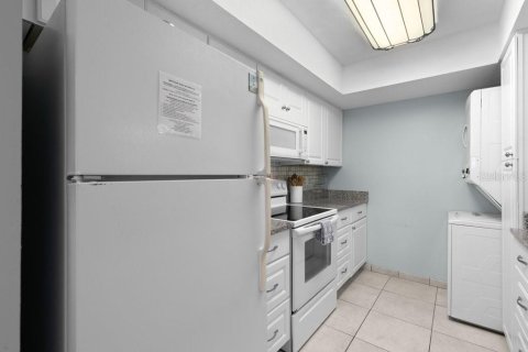 Condo in Saint Augustine, Florida, 2 bedrooms № 2132355 - photo 15