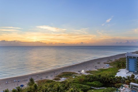 Condo à Riviera Beach, Floride, 3 chambres  № 2279003