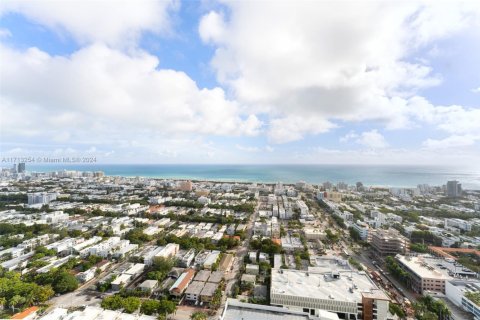 Condo in Miami Beach, Florida, 3 bedrooms  № 1466818 - photo 23
