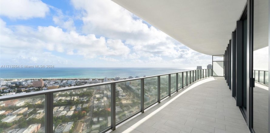 Condo in Miami Beach, Florida, 3 bedrooms  № 1466818