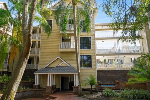 Copropriété à louer à Tampa, Floride: 1 chambre, 58.62 m2 № 2427512 - photo 2
