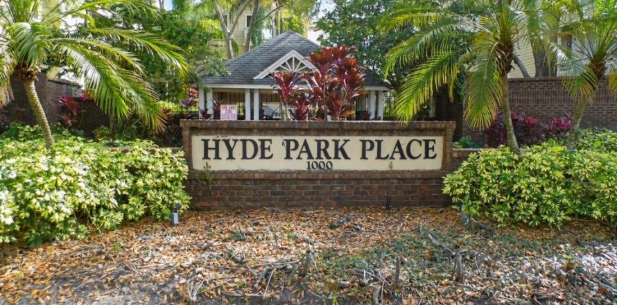 Condo à Tampa, Floride, 1 chambre  № 2427512