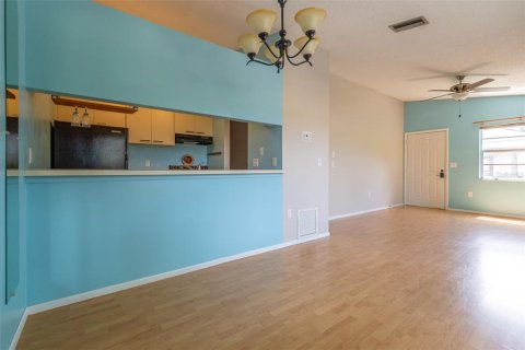 Condo in Bradenton, Florida, 2 bedrooms  № 2207415 - photo 4