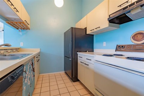 Condo in Bradenton, Florida, 2 bedrooms  № 2207415 - photo 7