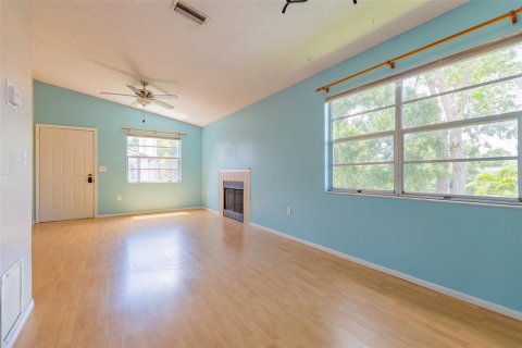 Condo in Bradenton, Florida, 2 bedrooms  № 2207415 - photo 17