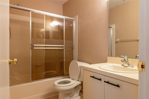 Condo in Bradenton, Florida, 2 bedrooms  № 2207415 - photo 9
