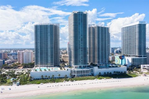 Condo in Hallandale Beach, Florida, 1 bedroom  № 1439695 - photo 26