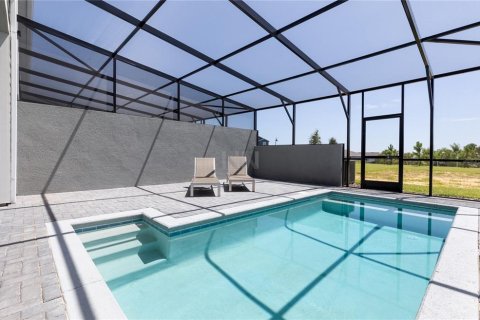Townhouse in Davenport, Florida 5 bedrooms, 210.98 sq.m. № 1591167 - photo 30