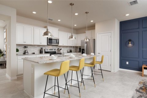 Townhouse in Davenport, Florida 5 bedrooms, 210.98 sq.m. № 1591167 - photo 7