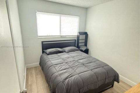 Купить виллу или дом в Лайтхаус-Пойнт, Флорида 4 спальни, 133.22м2, № 1693386 - фото 25