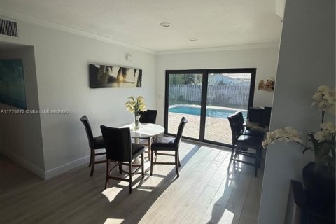 Купить виллу или дом в Лайтхаус-Пойнт, Флорида 4 спальни, 133.22м2, № 1693386 - фото 21