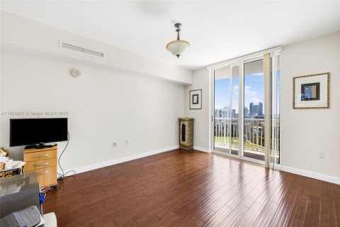 Condominio en venta en Hallandale Beach, Florida, 1 dormitorio, 85.47 m2 № 1864969 - foto 27