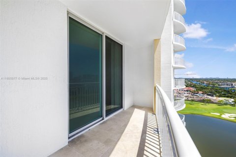 Condominio en venta en Hallandale Beach, Florida, 1 dormitorio, 85.47 m2 № 1864969 - foto 30