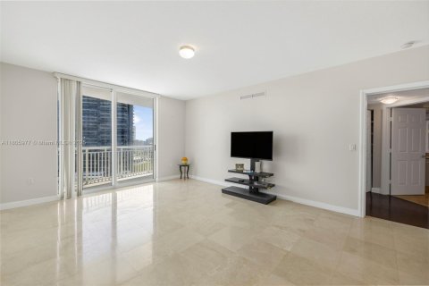 Condominio en venta en Hallandale Beach, Florida, 1 dormitorio, 85.47 m2 № 1864969 - foto 8