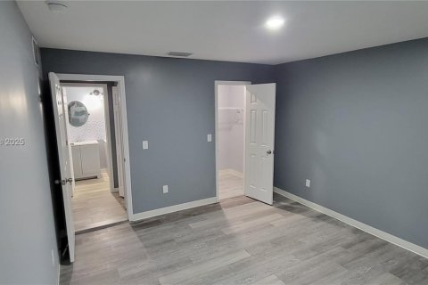 Copropriété à louer à Tampa, Floride: 1 chambre, 74.32 m2 № 2038071 - photo 2
