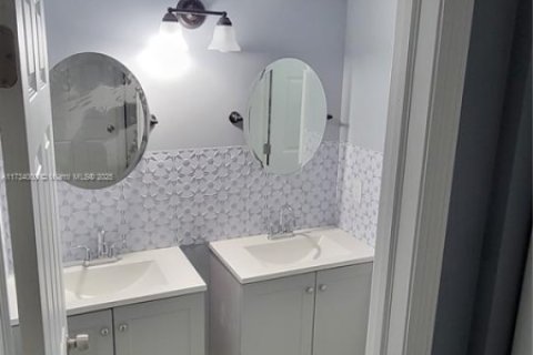 Copropriété à louer à Tampa, Floride: 1 chambre, 74.32 m2 № 2038071 - photo 11