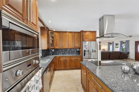 Casa en venta en Miami, Florida, 4 dormitorios, 201.69 m2 № 2028366 - foto 21