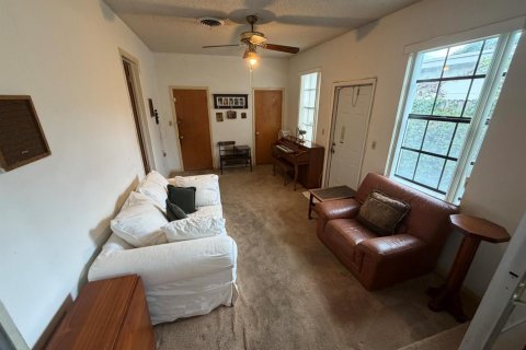 House in Dania Beach, Florida 4 bedrooms, 159.42 sq.m. № 2381424 - photo 14