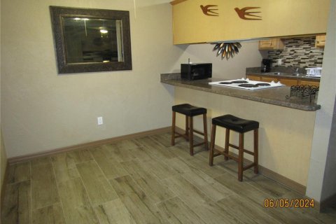 Condominio en alquiler en Daytona Beach, Florida, 2 dormitorios, 80.27 m2 № 1192512 - foto 9