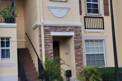 Copropriété à vendre à Homestead, Floride: 2 chambres, 99.31 m2 № 2193664 - photo 4