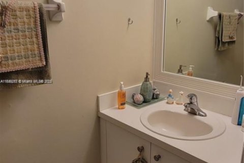 Copropriété à vendre à Homestead, Floride: 2 chambres, 99.31 m2 № 2193664 - photo 12