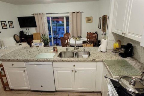 Copropriété à vendre à Homestead, Floride: 2 chambres, 99.31 m2 № 2193664 - photo 9