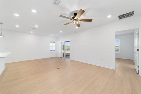 Villa ou maison à vendre à Ocala, Floride: 4 chambres, 147.06 m2 № 2415270 - photo 13