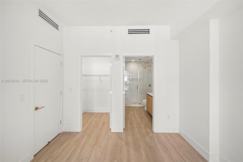 Снять в аренду кондоминиум в Майами, Флорида 2 спальни, 73.02м2, № 2083931 - фото 11