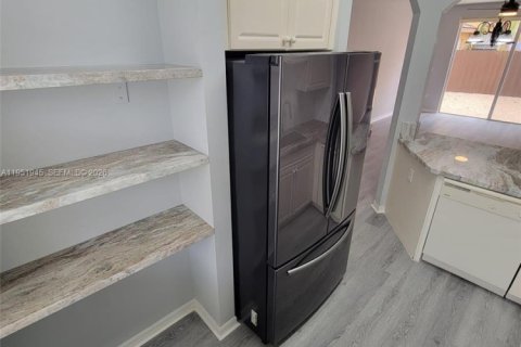 Touwnhouse à vendre à Homestead, Floride: 3 chambres, 128.02 m2 № 2006097 - photo 13