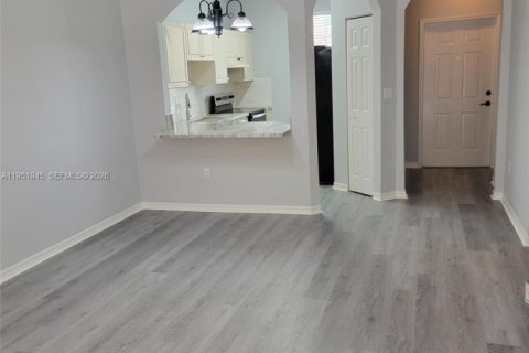 Touwnhouse à vendre à Homestead, Floride: 3 chambres, 128.02 m2 № 2006097 - photo 3