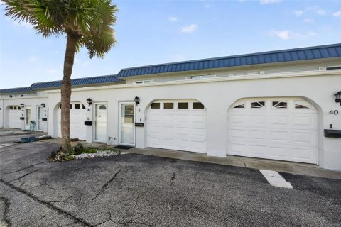 Condo à Ormond Beach, Floride, 2 chambres  № 2399182