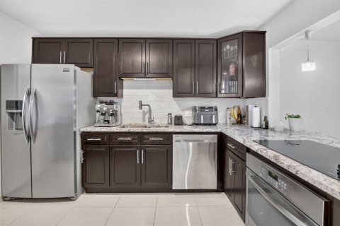 Купить кондоминиум в Уэстон, Флорида 3 комнаты, 116.69м2, № 2172953 - фото 4