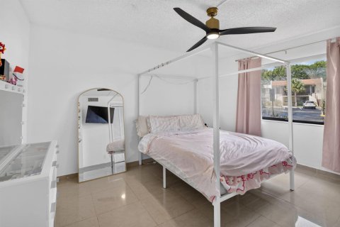 Купить кондоминиум в Уэстон, Флорида 3 комнаты, 116.69м2, № 2172953 - фото 22