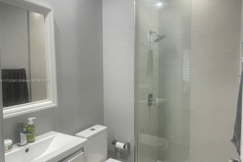 Townhouse in LANDMARK in Doral, Florida 3 bedrooms, 246.56 sq.m. № 1739068 - photo 7