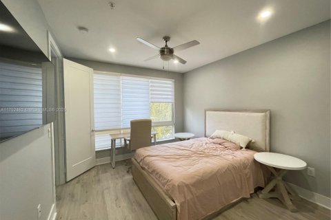 Townhouse in LANDMARK in Doral, Florida 3 bedrooms, 246.56 sq.m. № 1739068 - photo 16
