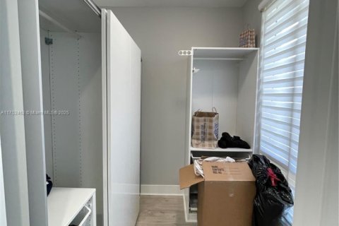Townhouse in LANDMARK in Doral, Florida 3 bedrooms, 246.56 sq.m. № 1739068 - photo 21