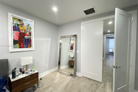 Townhouse in LANDMARK in Doral, Florida 3 bedrooms, 246.56 sq.m. № 1739068 - photo 22
