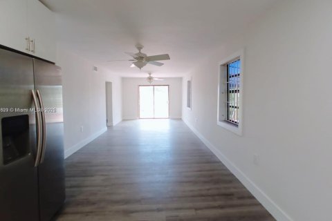 Casa en venta en Homestead, Florida, 3 dormitorios № 1928349 - foto 5