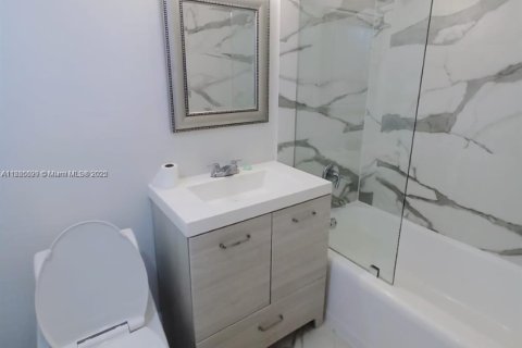 Casa en venta en Homestead, Florida, 3 dormitorios № 1928349 - foto 9