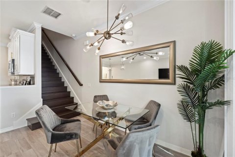 Touwnhouse à vendre à Tampa, Floride: 3 chambres, 157.93 m2 № 2347818 - photo 18