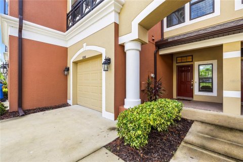 Touwnhouse à vendre à Tampa, Floride: 3 chambres, 157.93 m2 № 2347818 - photo 5